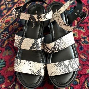 Madden girl platforms